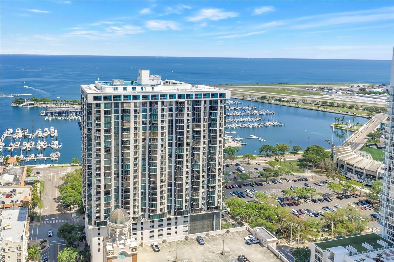 1 Beach Dr. #1702, St Petersburg, FL 33701