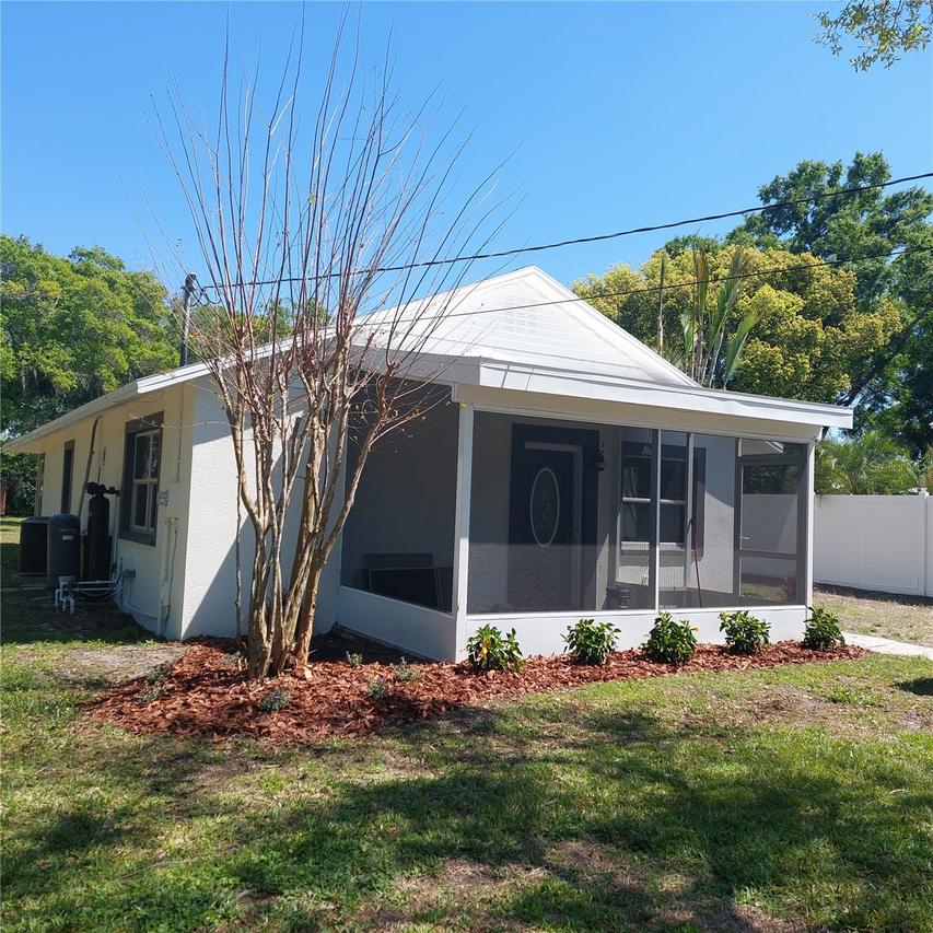 16810 Whirley Rd., Lutz, FL 33558