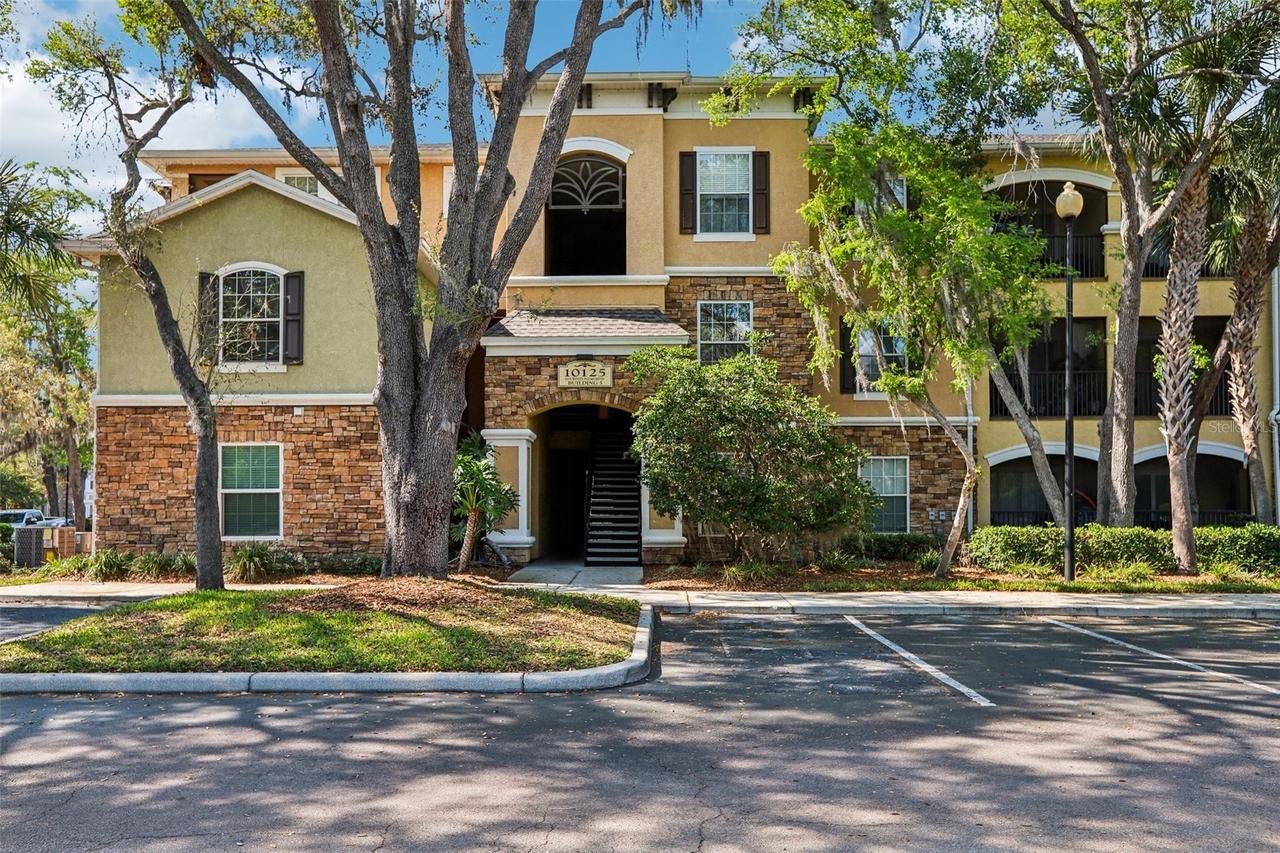 10125 Courtney Palms Blvd. #201, Tampa, FL 33619