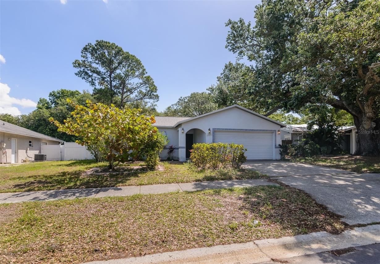 2221 Cypress Point Dr., Clearwater, FL 33763