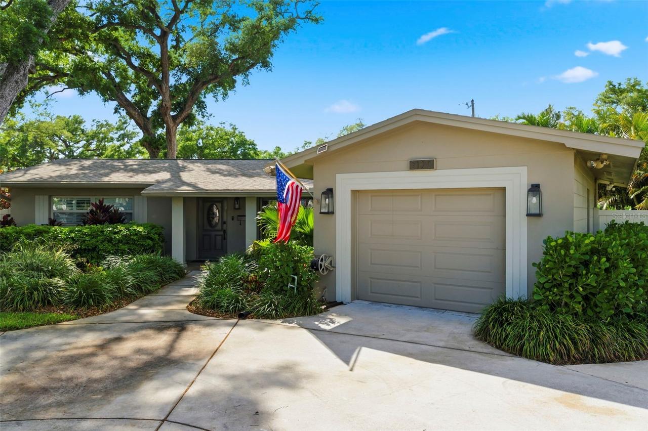 3120 Park St., St Petersburg, FL 33710
