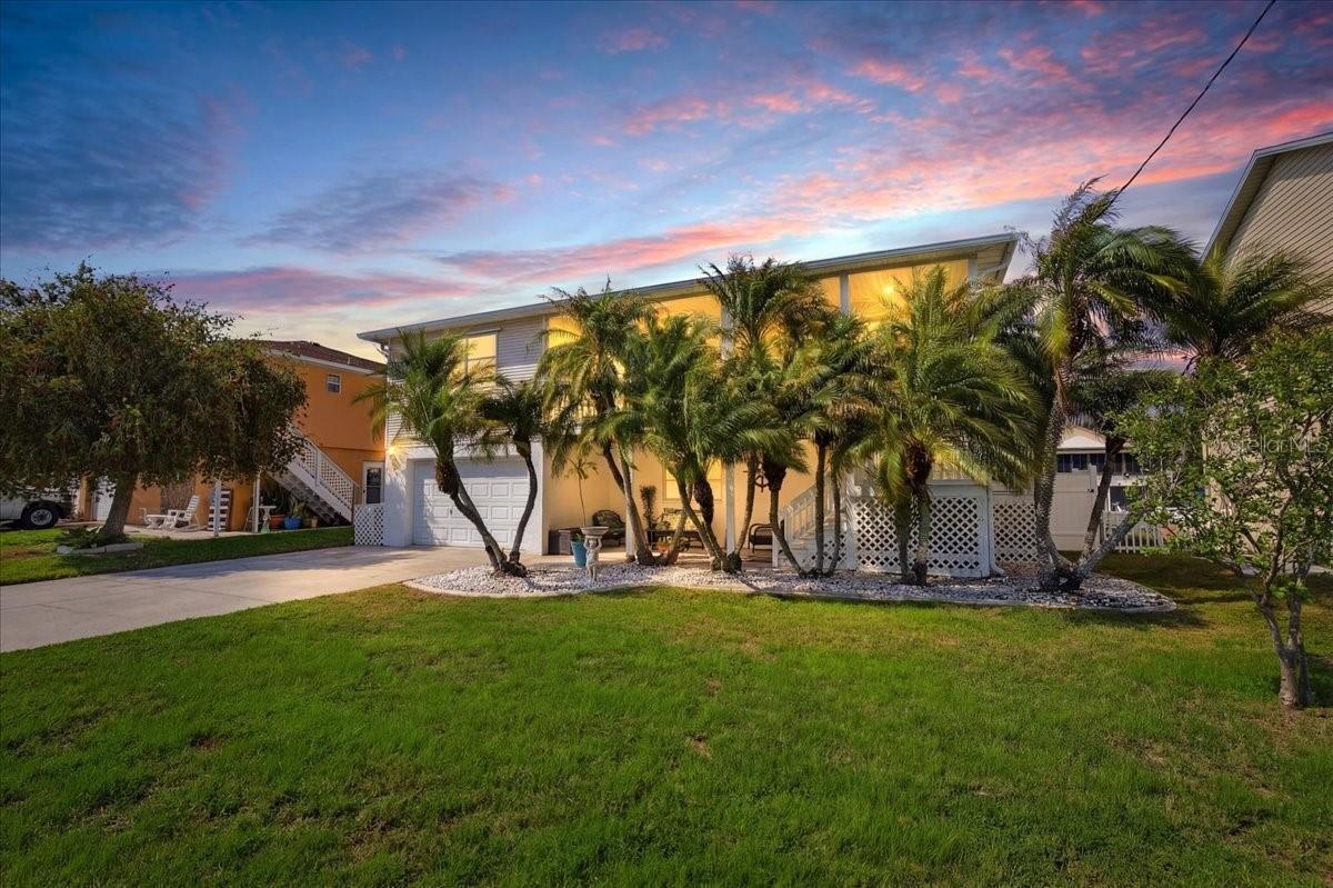 7611 Mako Dr., Hudson, FL 34667