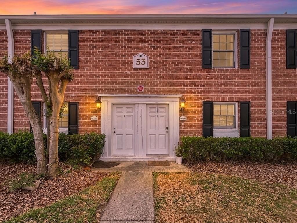 13706 Orange Sunset Dr., Tampa, FL 33618