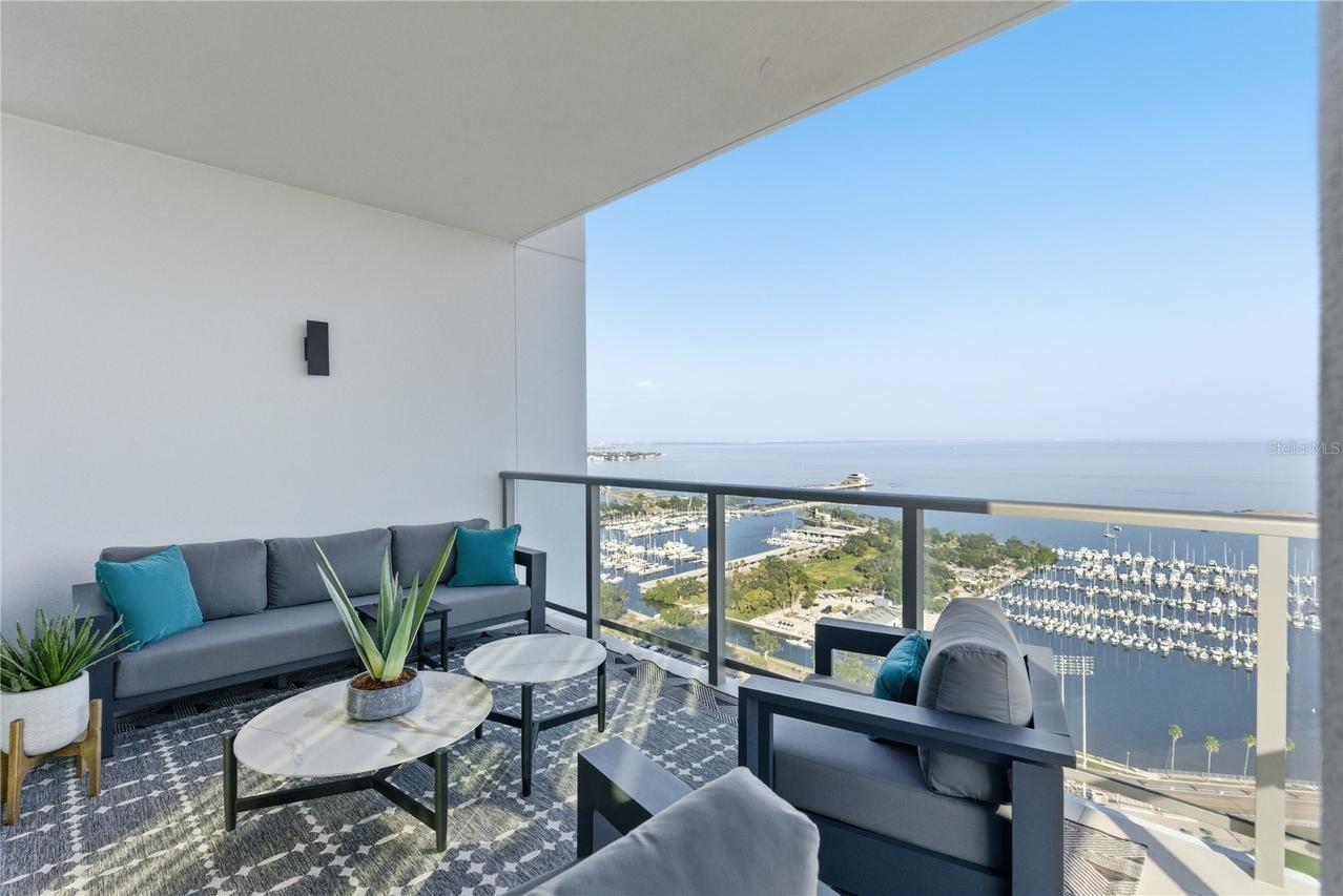 301 1st St. #3101, St Petersburg, FL 33701