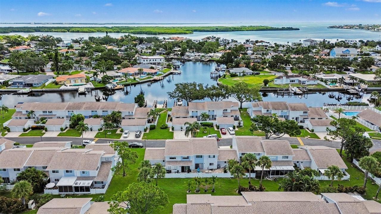 6490 Cape Hatteras Way #4, St Petersburg, FL 33702