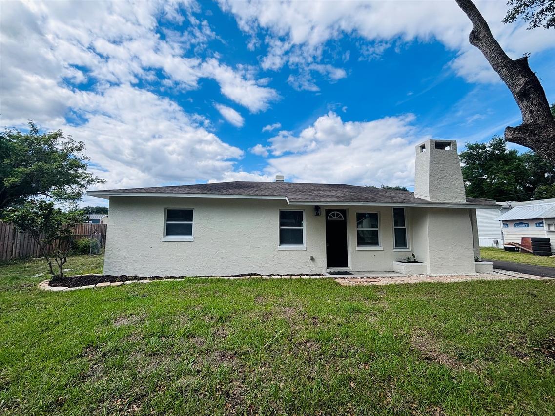 37421 Lupine Dr., Zephyrhills, FL 33541