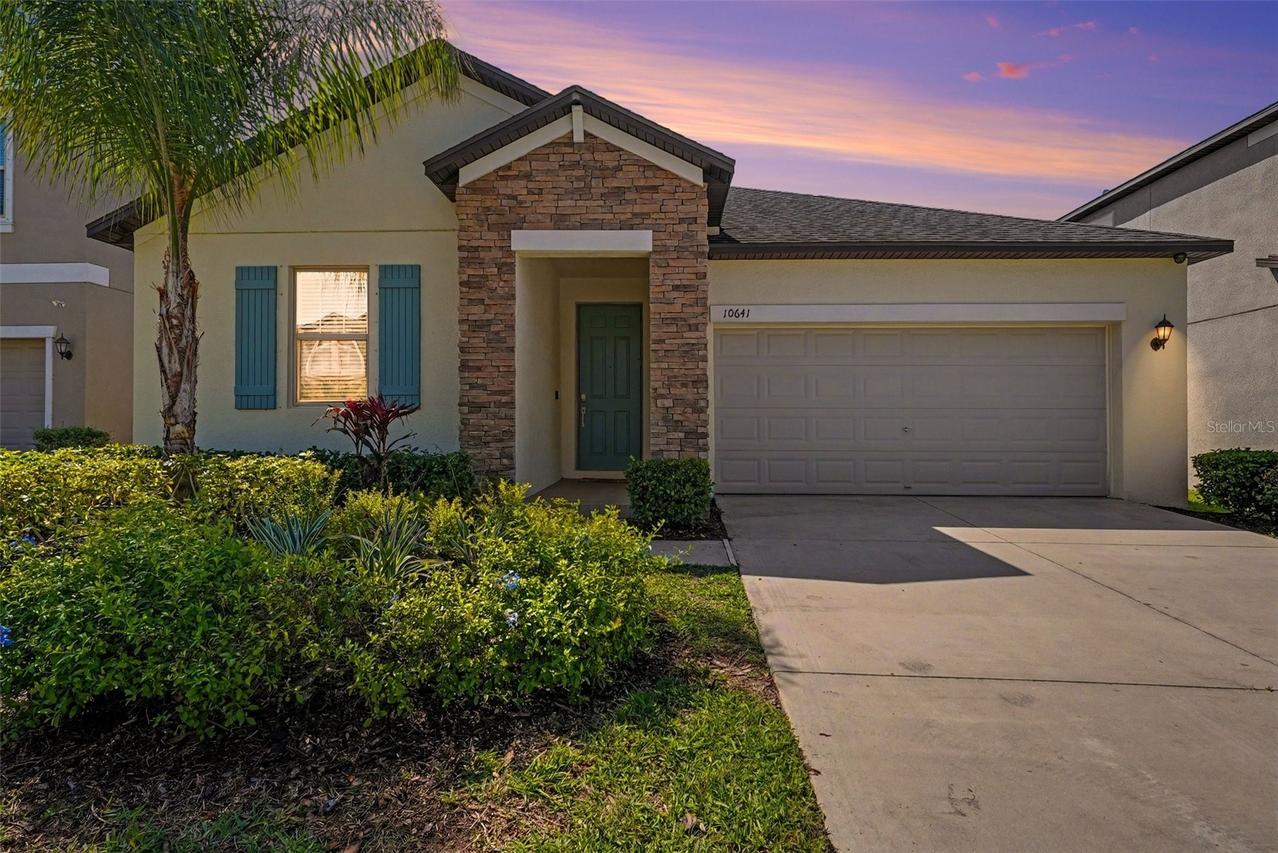 10641 Bahama Woodstar Ct., Riverview, FL 33579