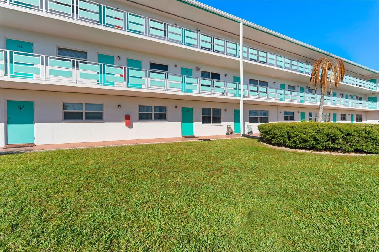 1950 59th Ave. #114, St Petersburg, FL 33714