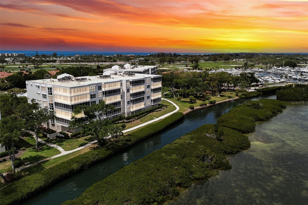 2450 Harbourside Dr. #244, Longboat Key, FL 34228