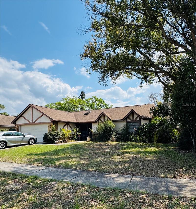 [Address Hidden by Seller], Valrico, FL 33596