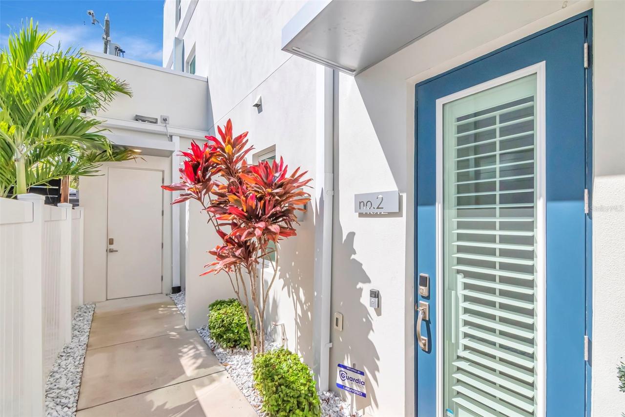 536 4th Ave. #2, St Petersburg, FL 33701