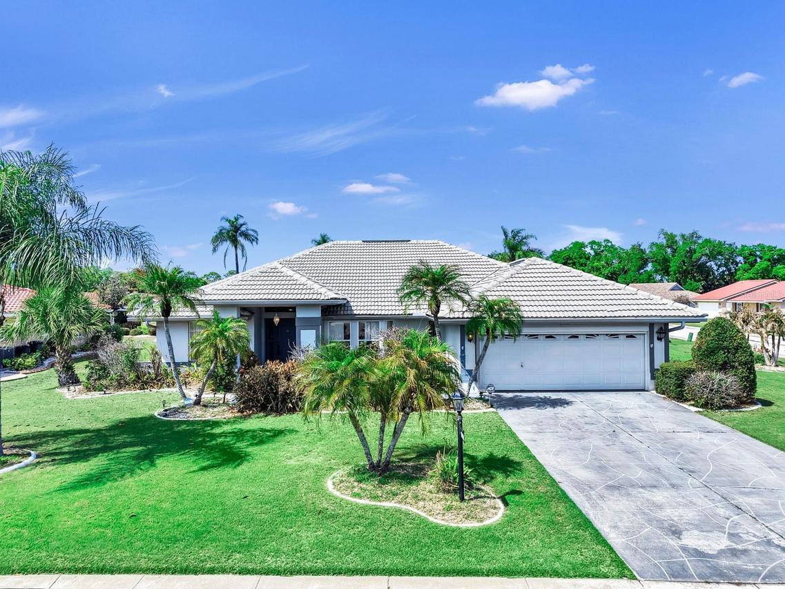 2003 New Bedford Dr., Sun City Center, FL 33573