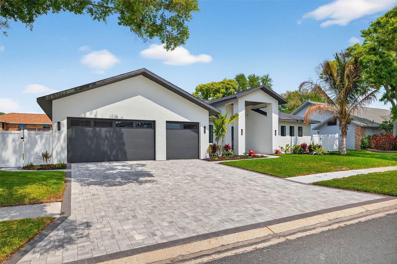 14447 Mark Dr., Largo, FL 33774