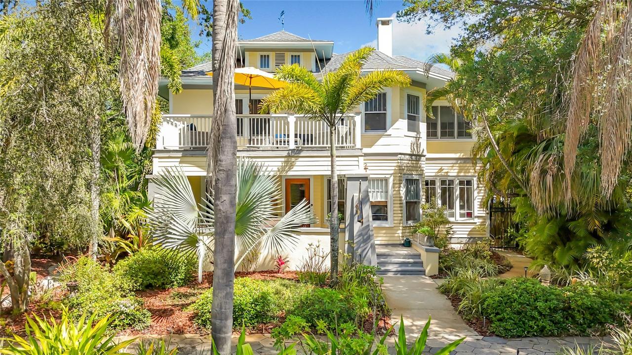 315 8th Ave., St Petersburg, FL 33701