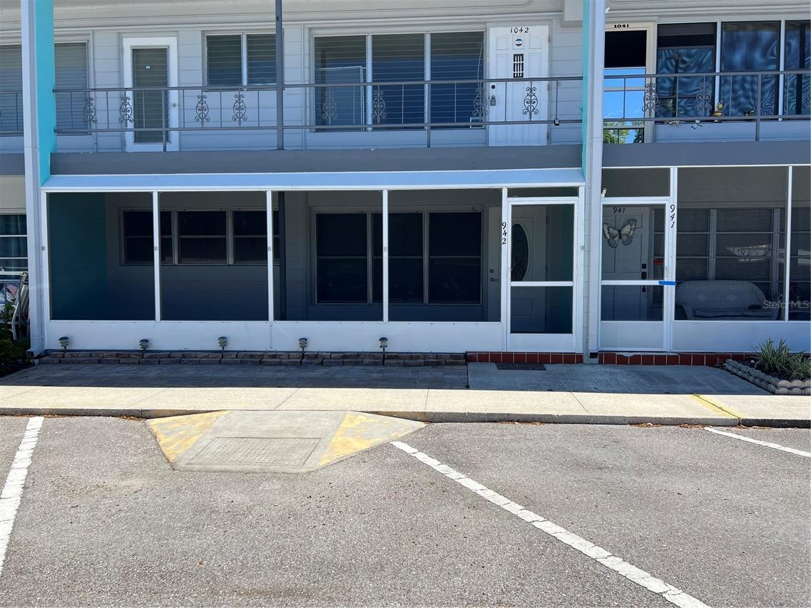 4061 55th Way #942, Kenneth City, FL 33709