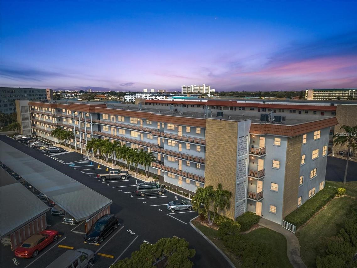 3128 59th St. #303, Gulfport, FL 33707