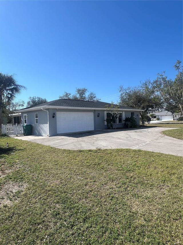22065 Malone Ave., Port Charlotte, FL 33952