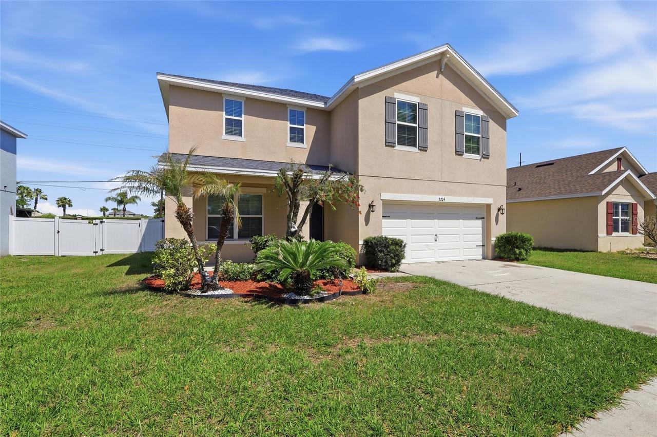 3204 Azalea Blossom Dr., Plant City, FL 33567