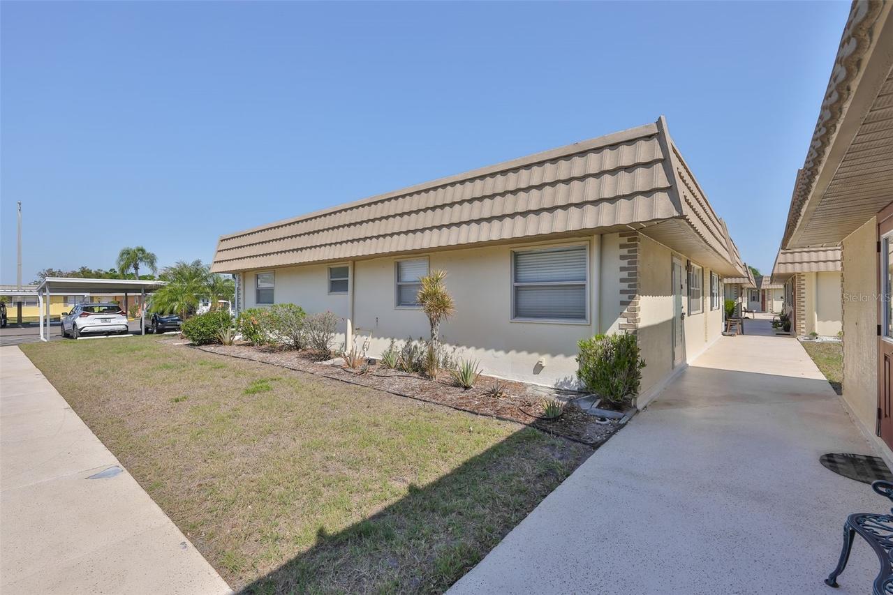 202 Bedford St. #68, Sun City Center, FL 33573