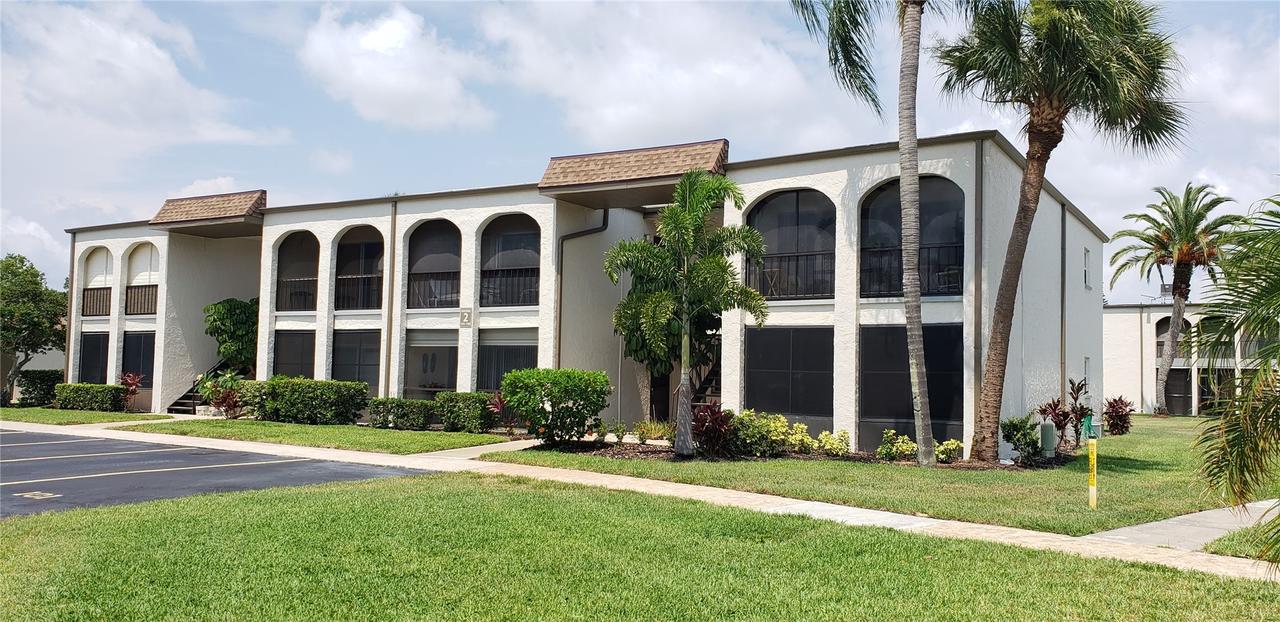 7701 Starkey Rd. #102, Seminole, FL 33777