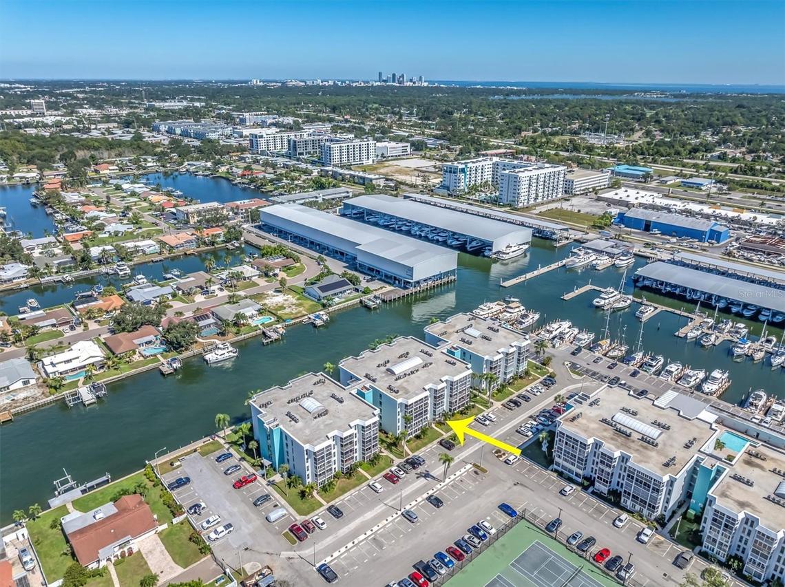 4902 38th Way #109, St Petersburg, FL 33711