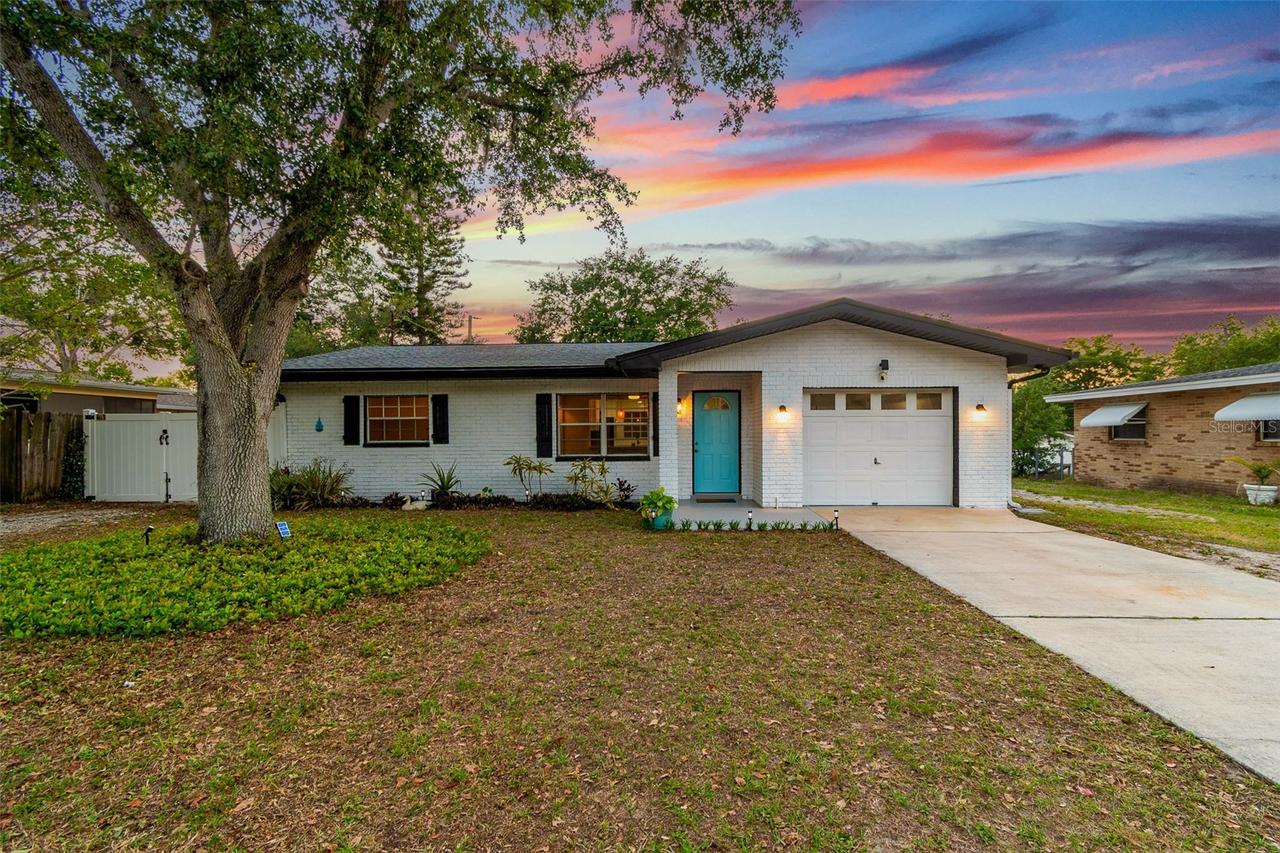 2115 Philippe Pkwy., Safety Harbor, FL 34695