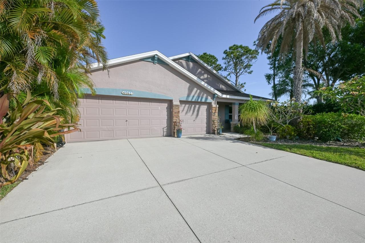 4061 Kingsfield Dr., Parrish, FL 34219