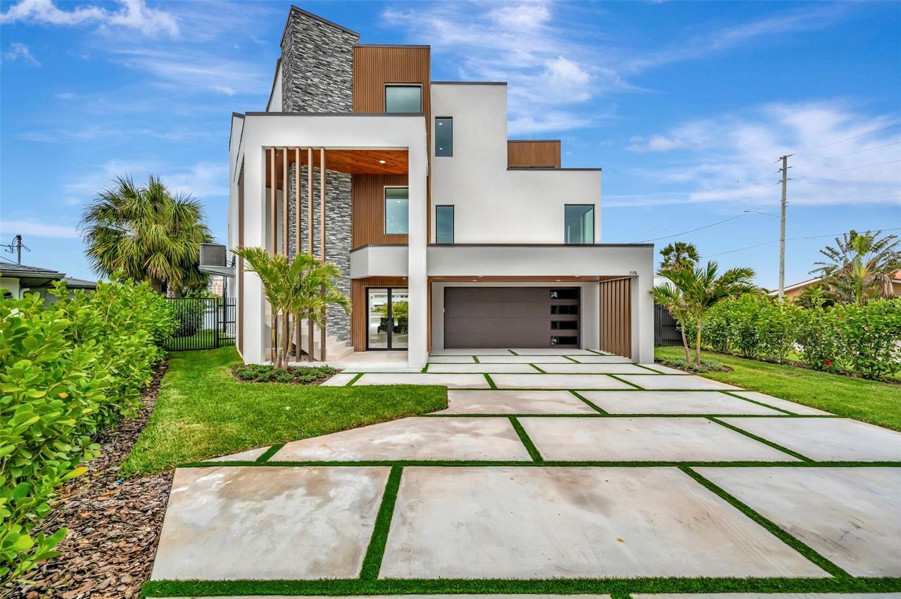 7176 S Shore Dr., St Petersburg, FL 33707