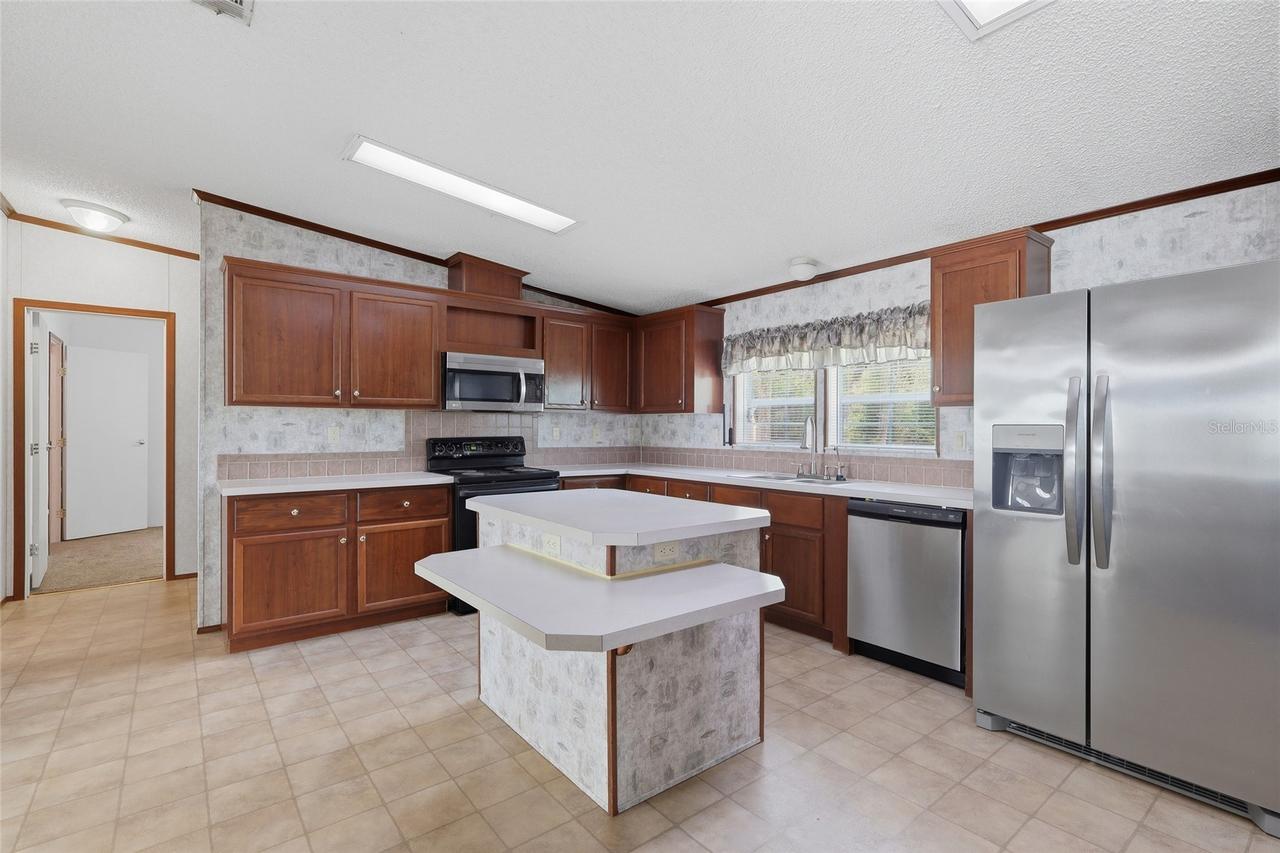 7140 Elwood Rd., Zephyrhills, FL 33540