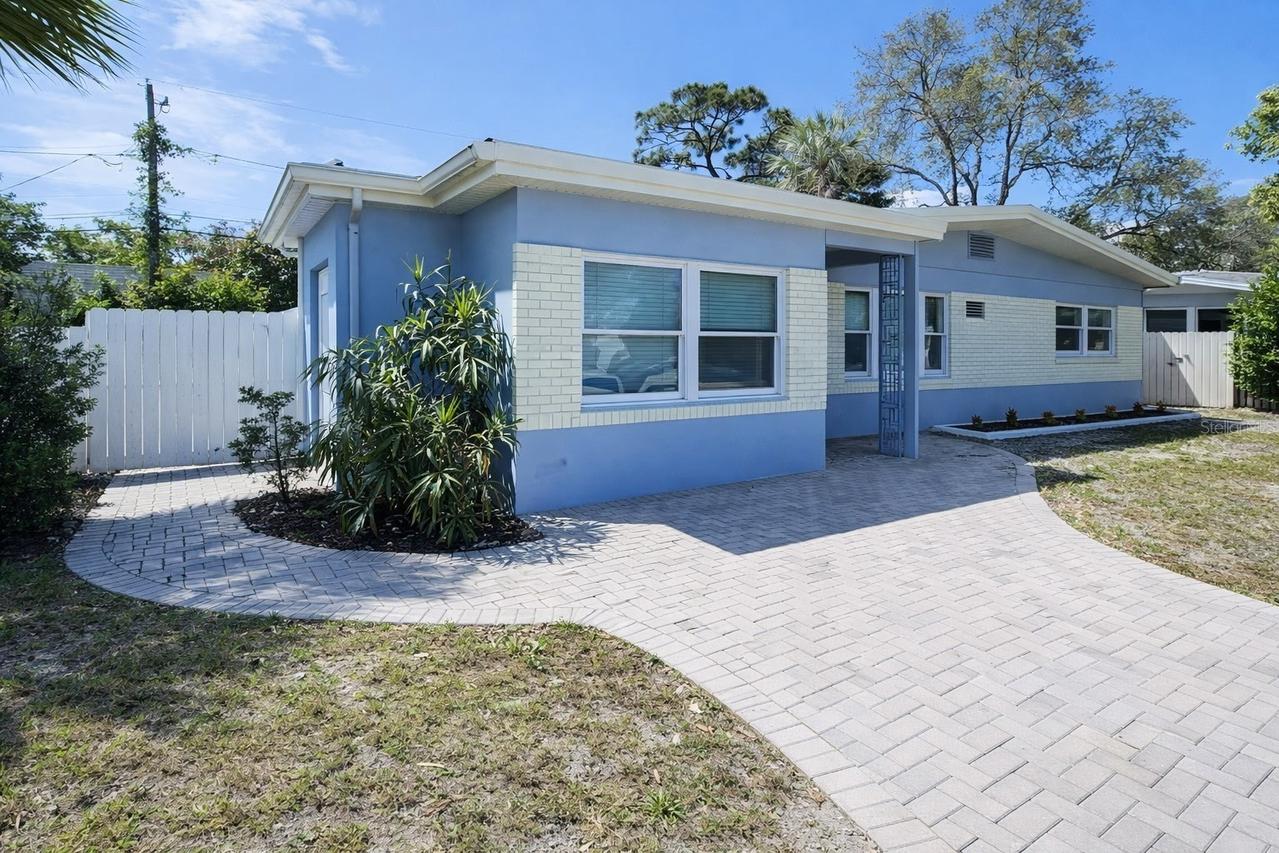 1105 Connecticut Rd., Tarpon Springs, FL 34689