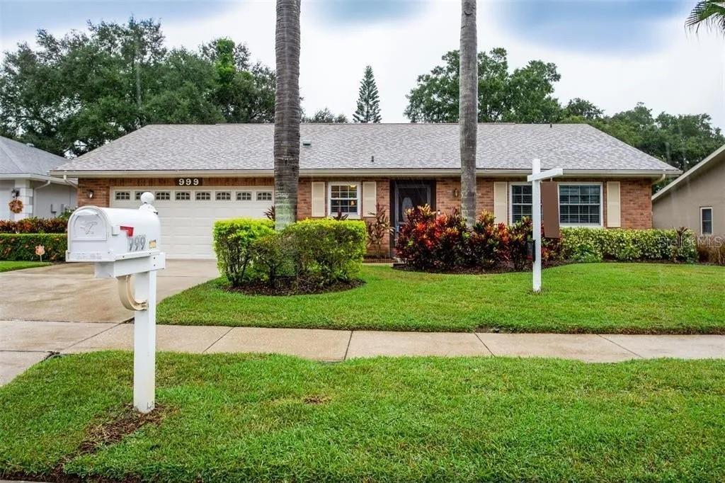 999 Gillespie Dr., Palm Harbor, FL 34684
