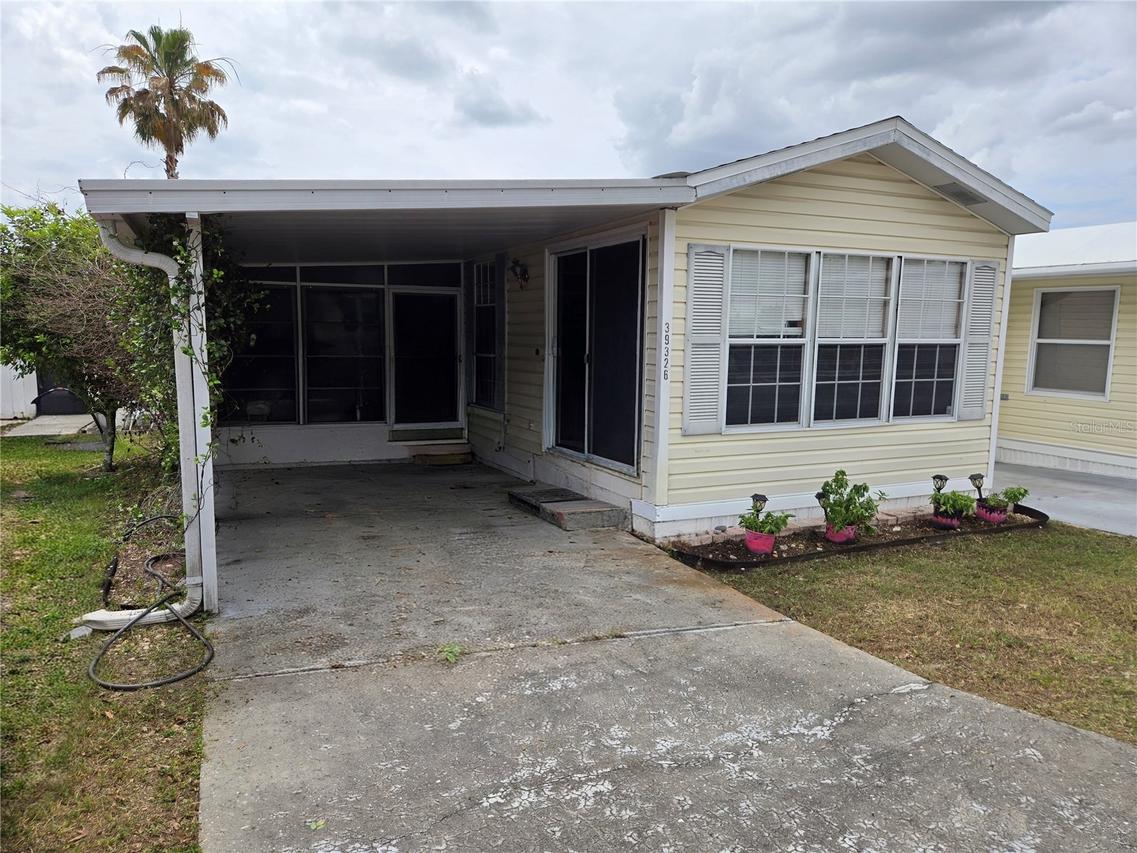 39326 Recess Dr., Zephyrhills, FL 33542