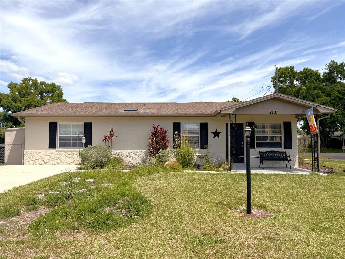 2101 W Hamilton Ave., Tampa, FL 33604
