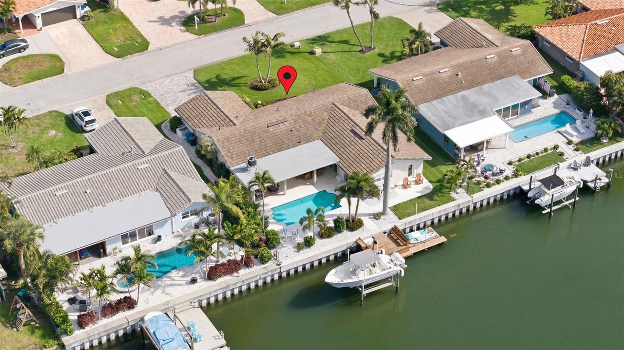 1971 Massachusetts Ave., St Petersburg, FL 33703