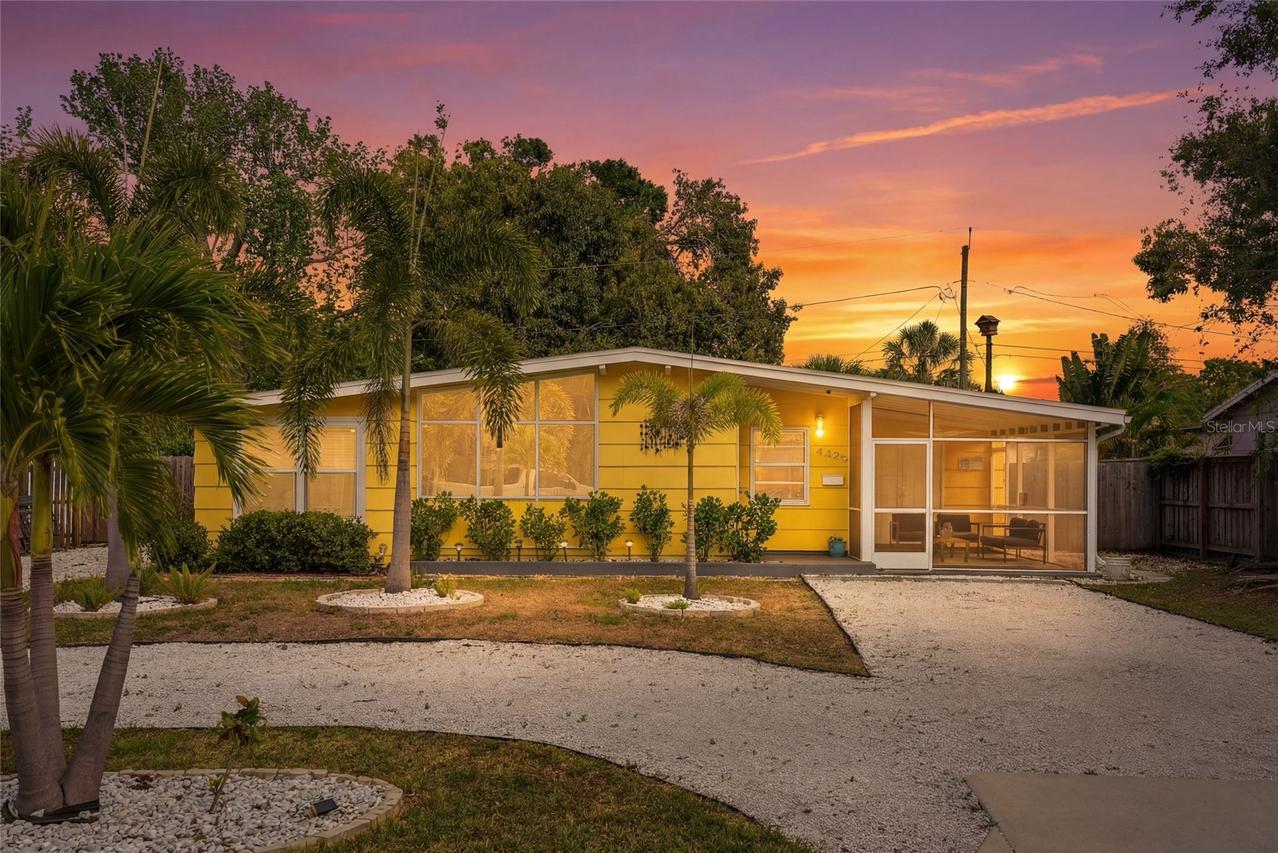 4420 Neptune Dr., St Petersburg, FL 33705