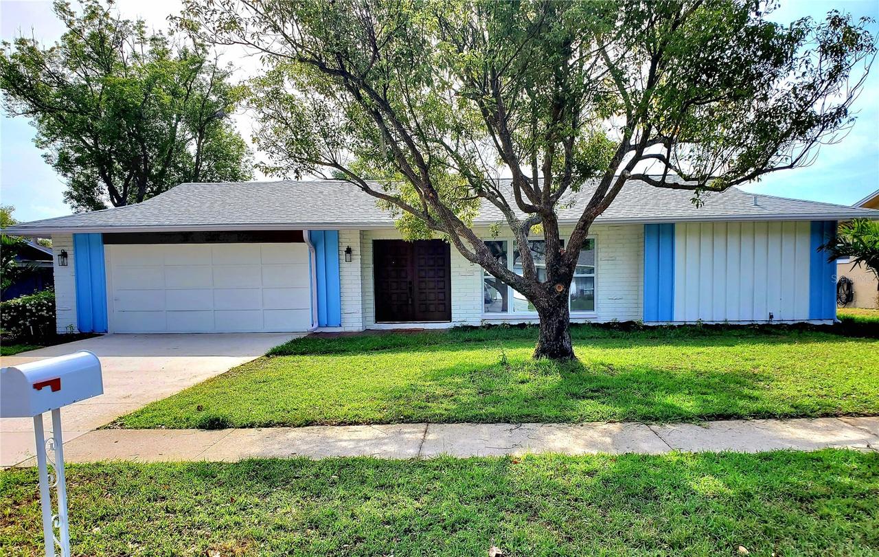 835 Anchorage Ln., Palm Harbor, FL 34685