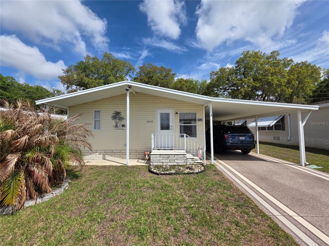 36743 Tara Ave., Zephyrhills, FL 33542