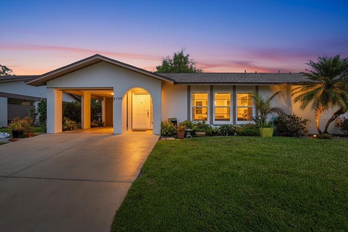 3759 Collins St. #711, Sarasota, FL 34232