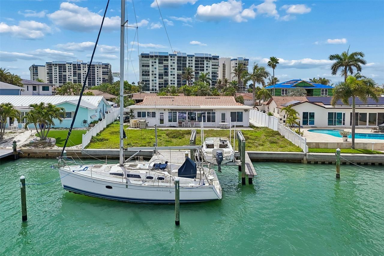 15 Bellevue Dr., Treasure Island, FL 33706