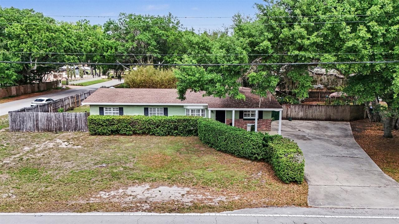 15402 Lake Magdalene Blvd., Tampa, FL 33613