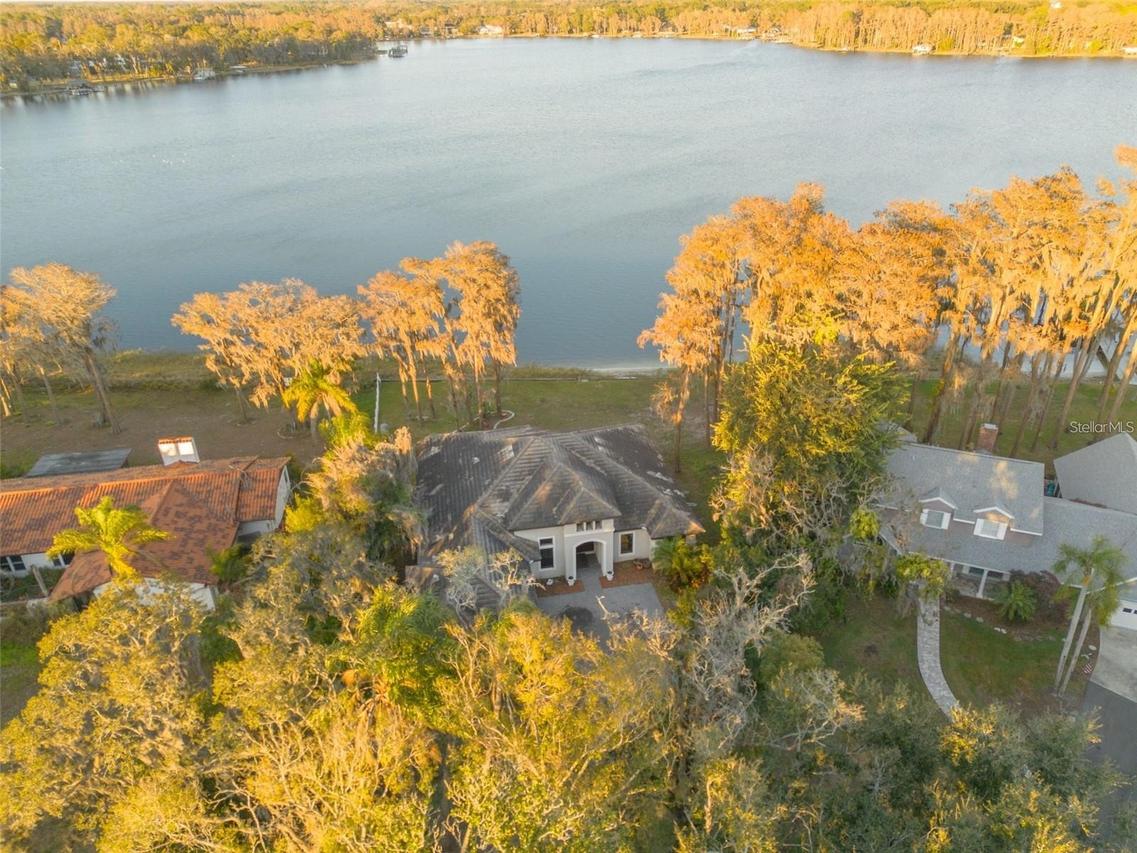 9505 Aqua Ln., Odessa, FL 33556