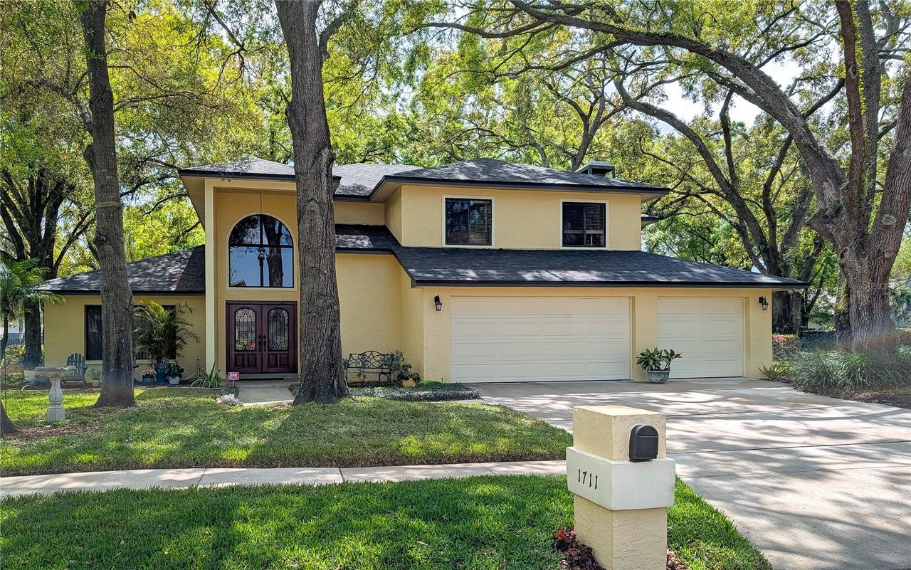 1711 Magdalene Manor Dr., Tampa, FL 33613