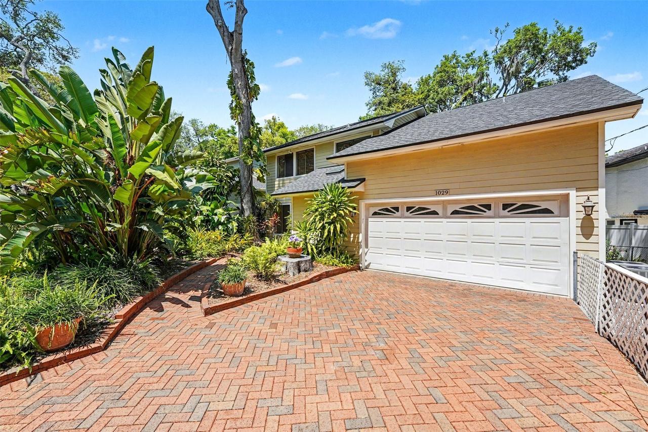 1029 43rd Ave. #1, St Petersburg, FL 33703