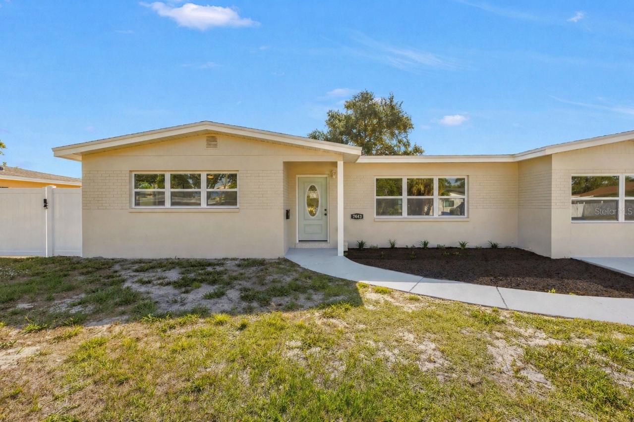 7443 2nd St., St Petersburg, FL 33702