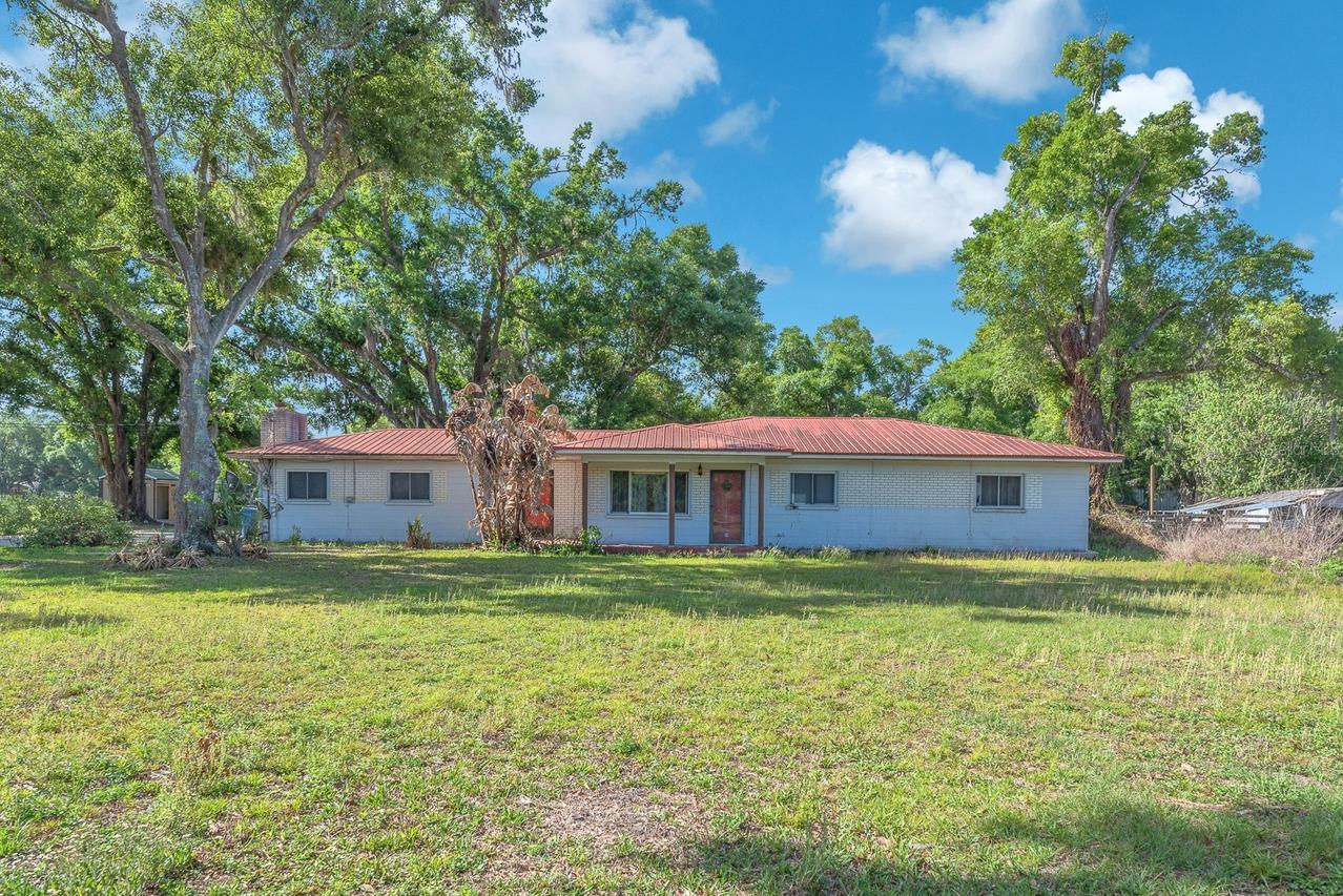 4711 W Sam Allen Rd., Plant City, FL 33565