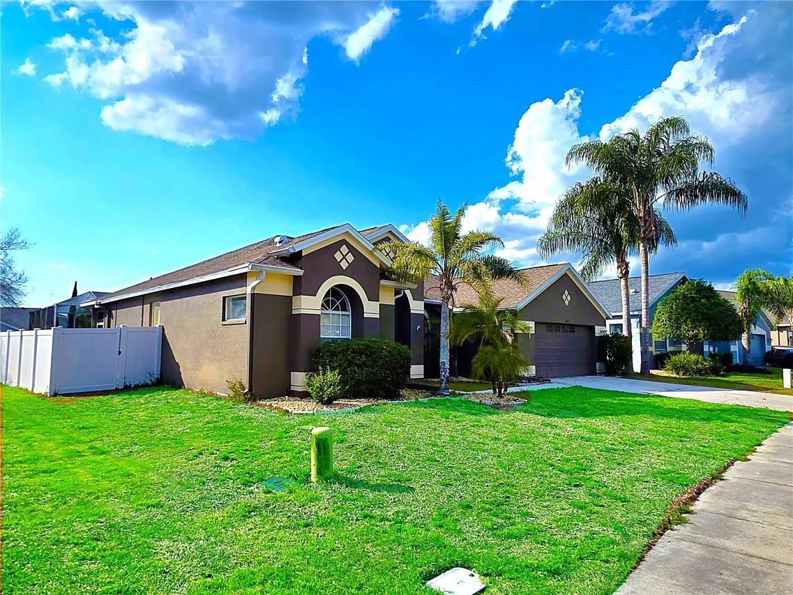 7927 Roundelay Dr., New Port Richey, FL 34654