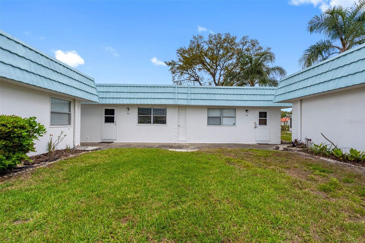 1801 Bedford Ln. #33, Sun City Center, FL 33573