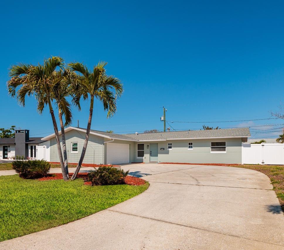 2107 Dolphin Blvd., St Petersburg, FL 33707