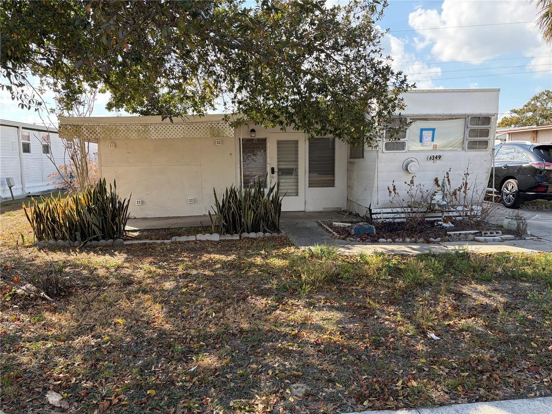 6349 20th St., Zephyrhills, FL 33542