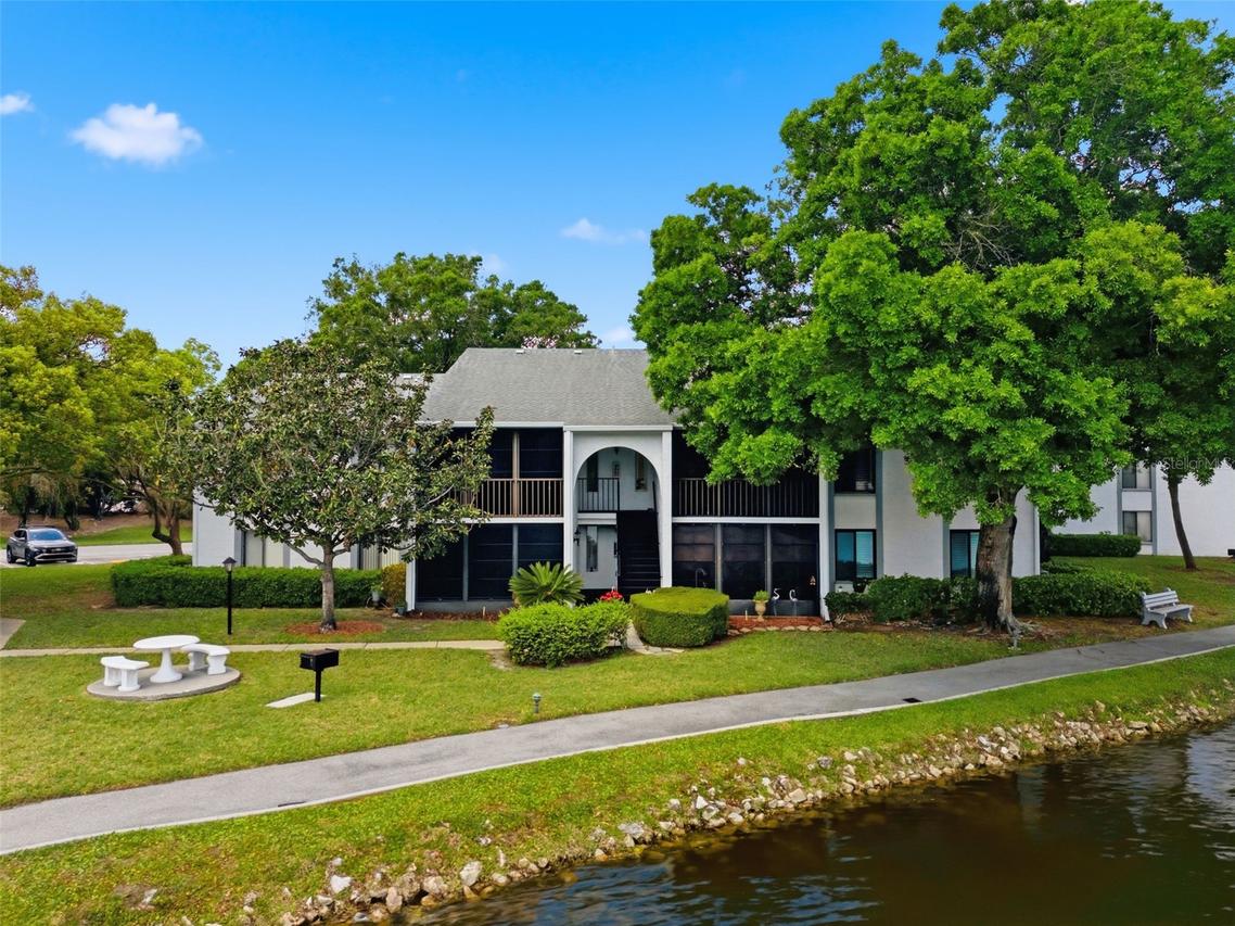 1135 Pine Ridge Cir. #A2, Tarpon Springs, FL 34688
